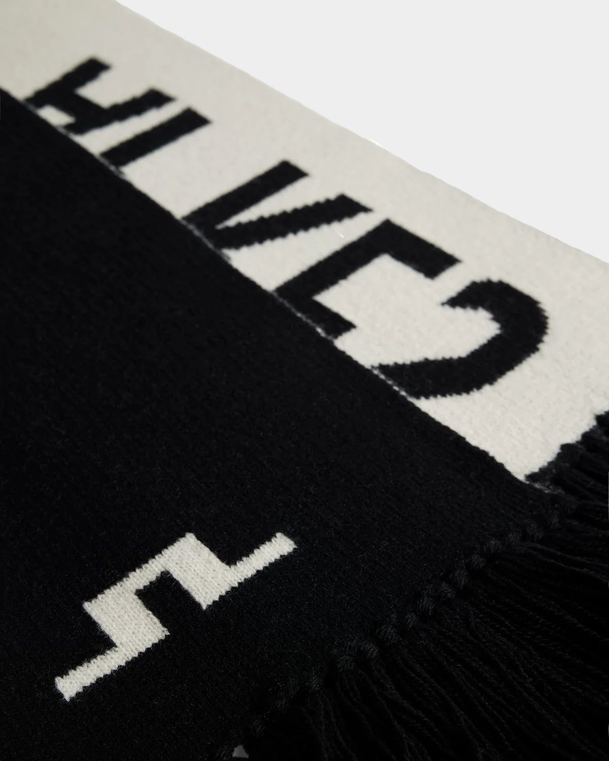 Jasper Scarf - Black - Hugo Sthlm