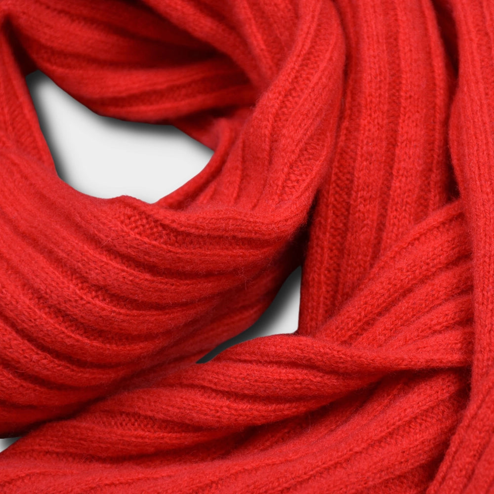 Knitted scarf - Red Berry - Hugo Sthlm