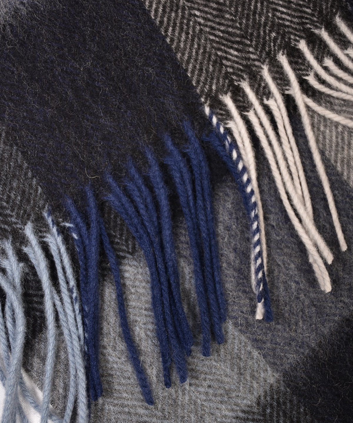 Scarf Lambswool Check - Black - Hugo Sthlm