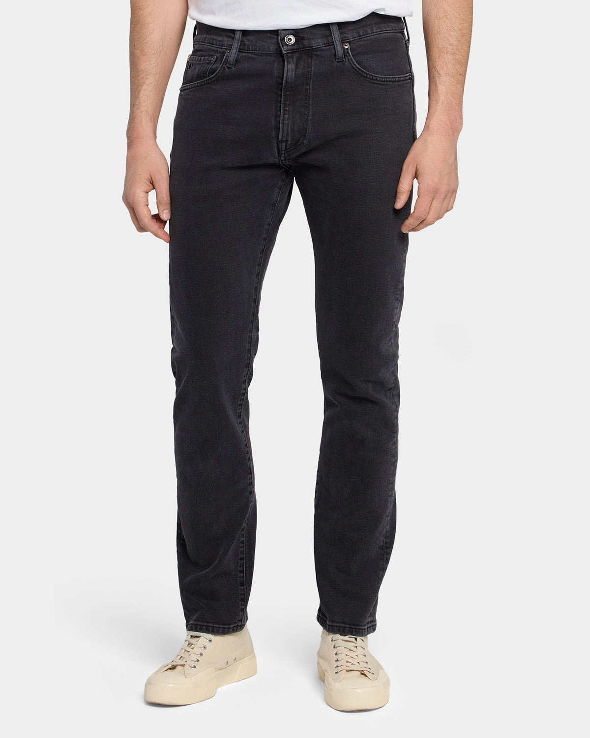 M8 Straight Fit - Used Black - Hugo Sthlm
